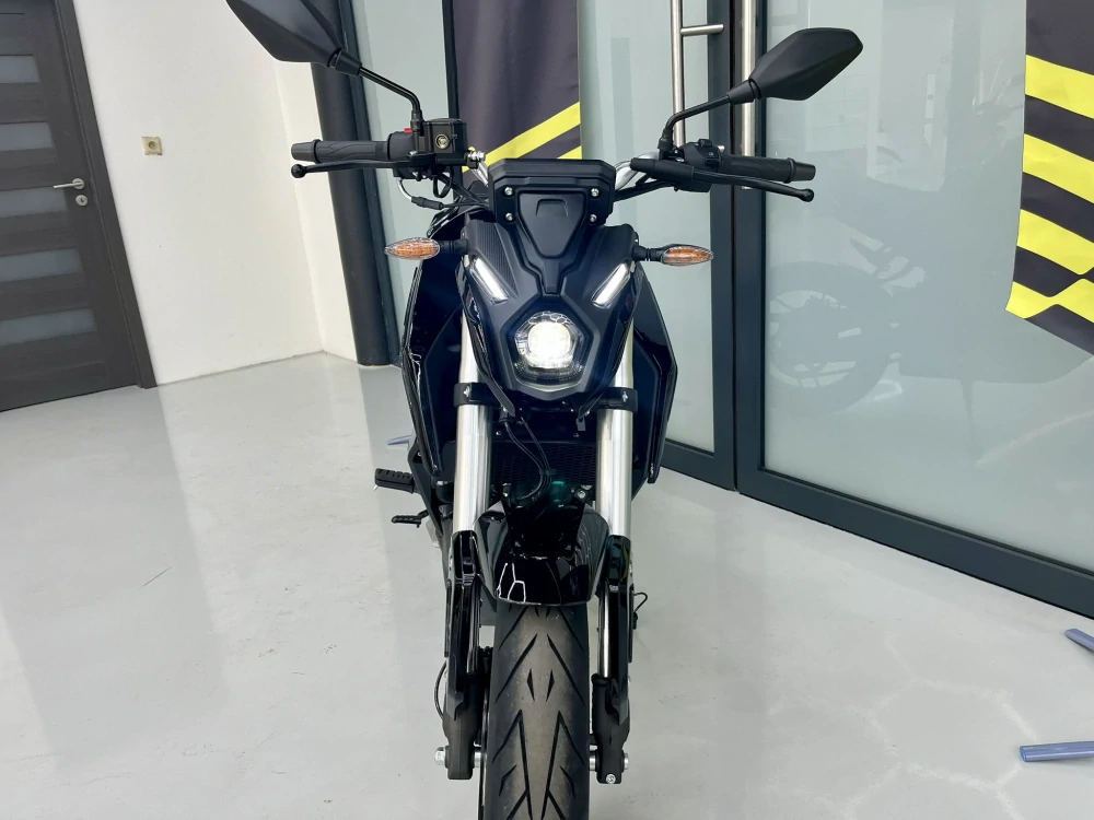 VOGE 125R