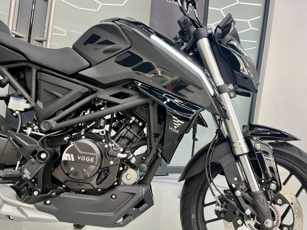 VOGE 125R