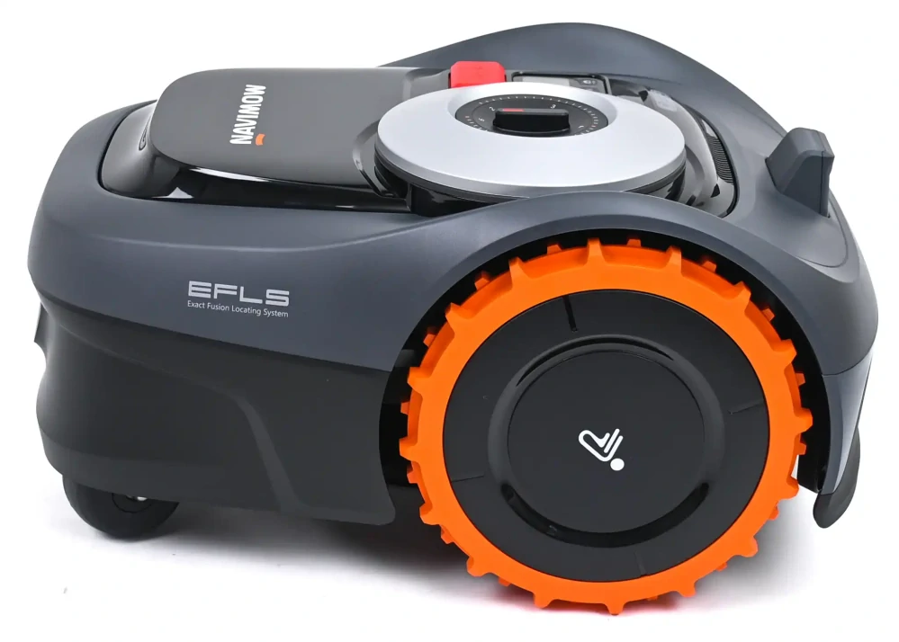 Robotická sekačka Segway Navimow i108E