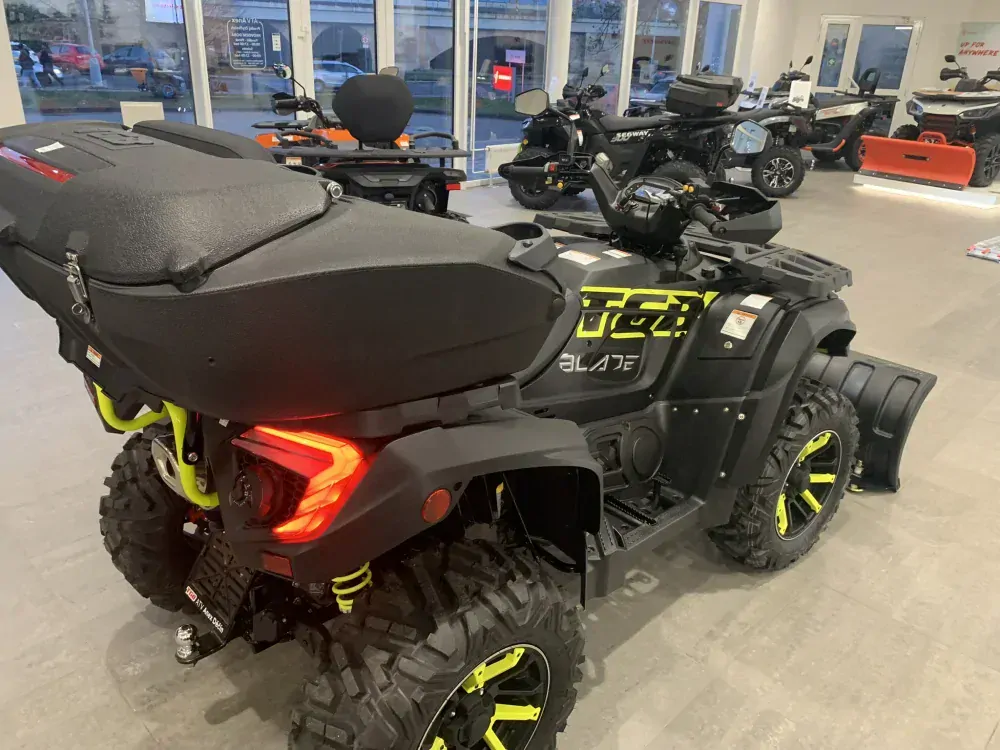 TGB Blade 1000 LTX LED MAX EPS T3b Black