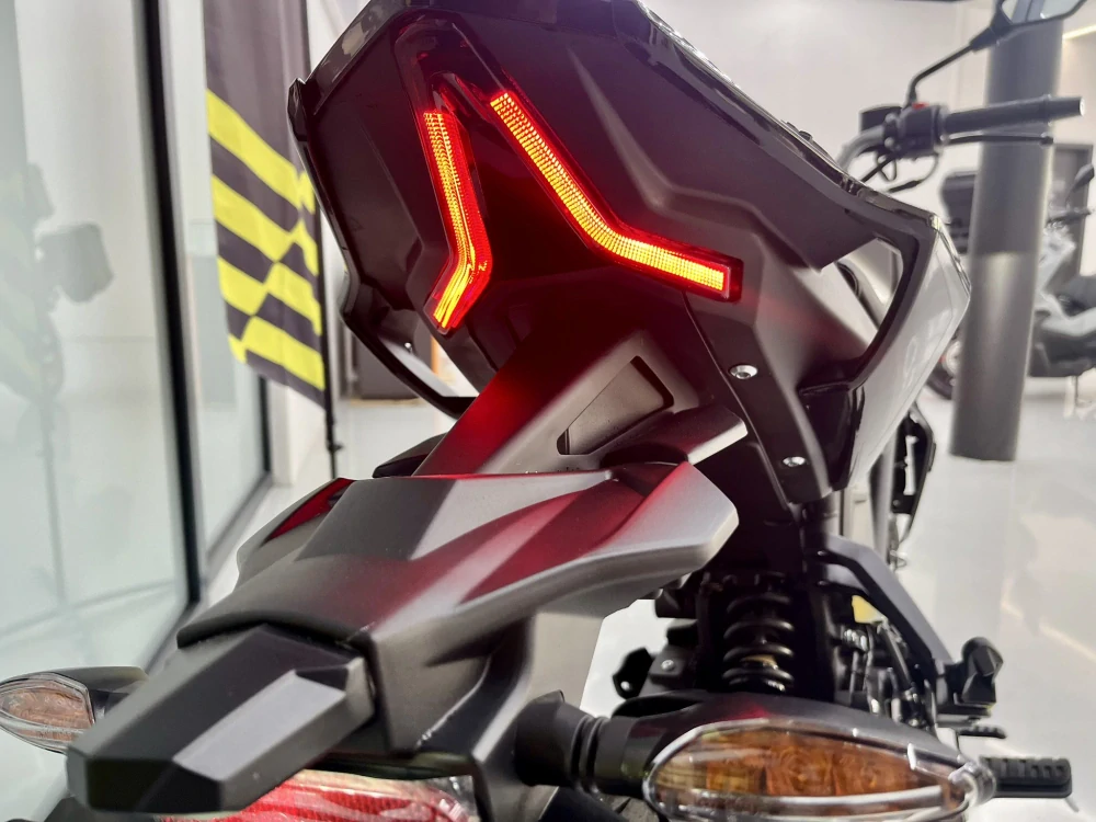VOGE 125R