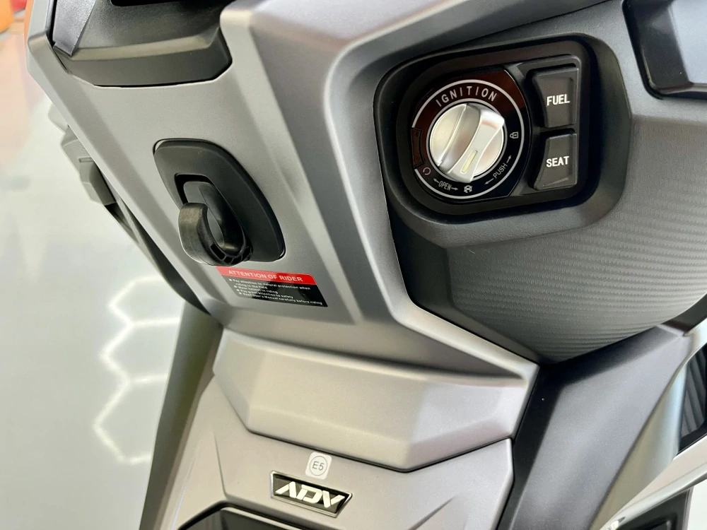 VOGE SR1 125i ADV
