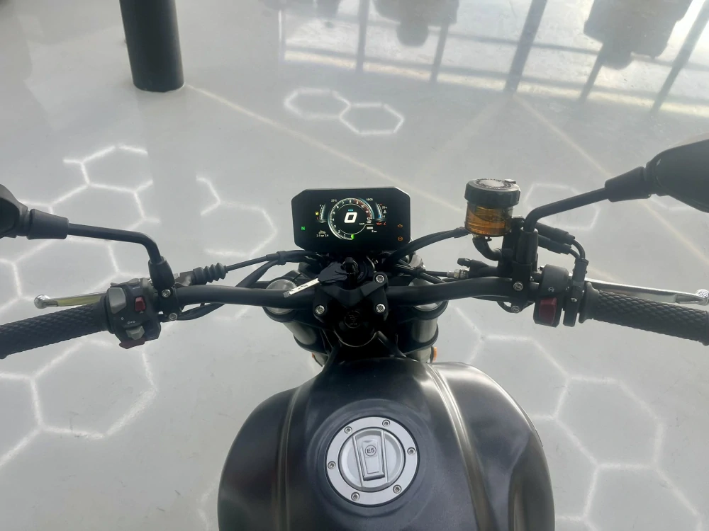 VOGE 525 AC