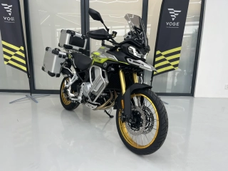 VOGE 900 DSX